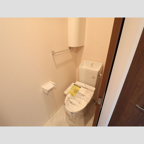 トイレ (トイレ)
