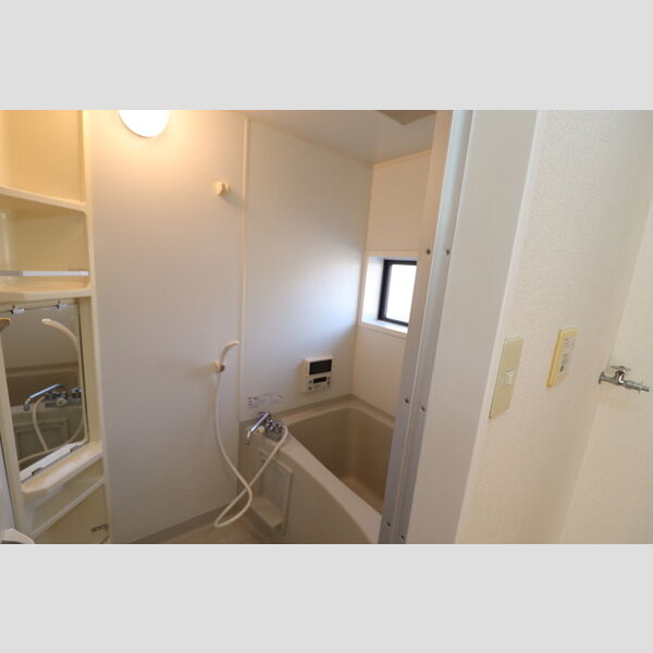 バス (B203　バス)