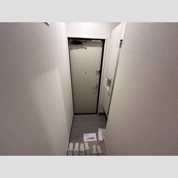 玄関 (203 玄関)