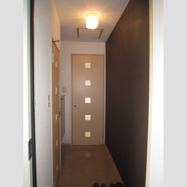 玄関 (玄関アクセントクロス貼り)