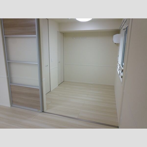 その他 (305　洋室)