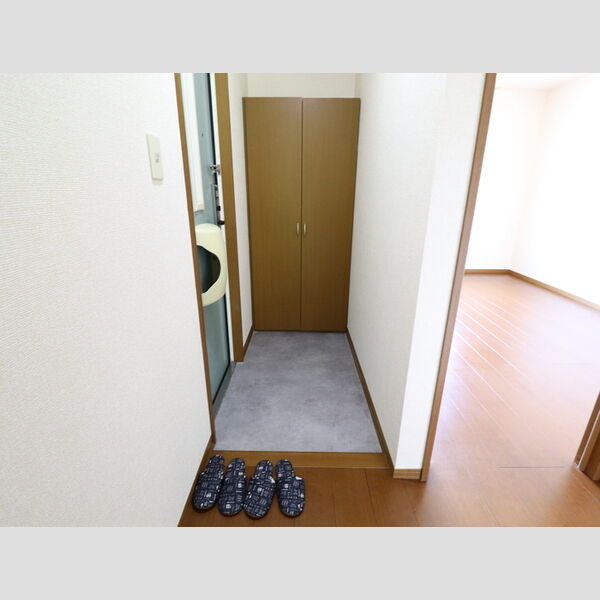 玄関 (B103　玄関)