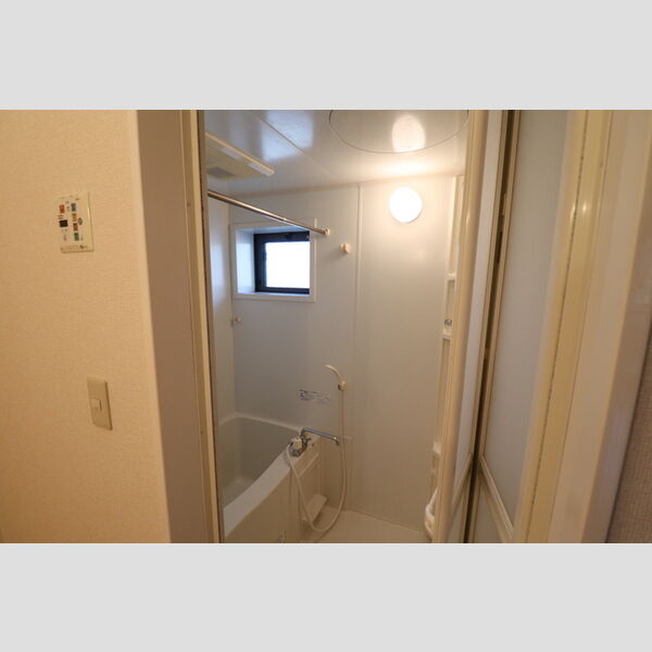 バス (102　浴室)