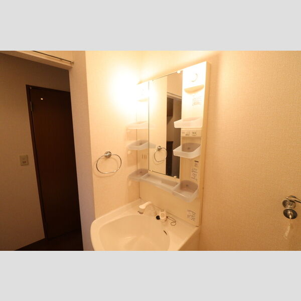 洗面所 (102　洗面所)