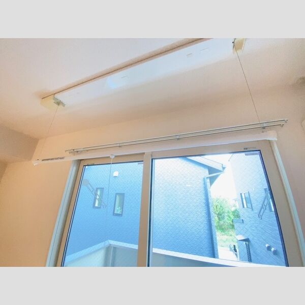 その他 (205　室内物干し)