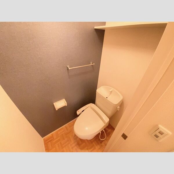 トイレ (205　温水洗浄暖房便座)