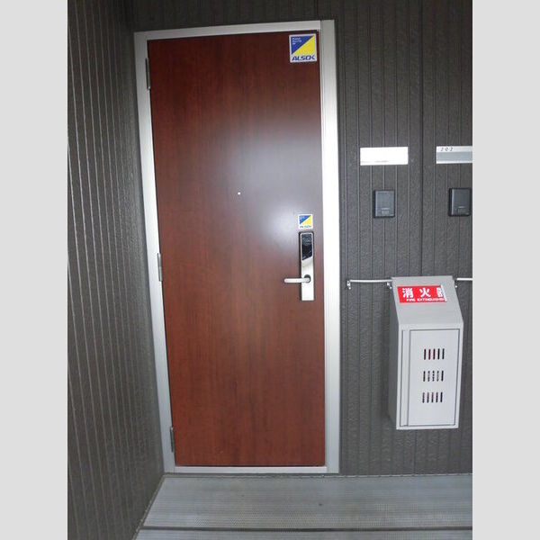 玄関 (玄関ドア)