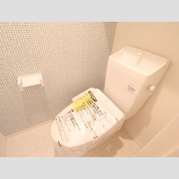 トイレ (101　温水洗浄暖房便座)