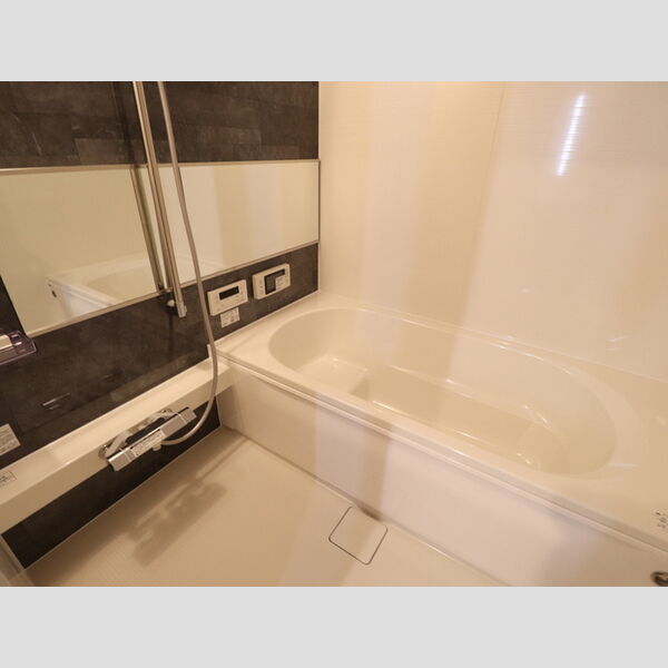 バス (301号室　浴室)