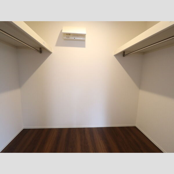 収納 (301号室　クローゼット)