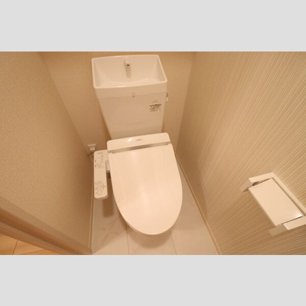 トイレ (203　トイレ)