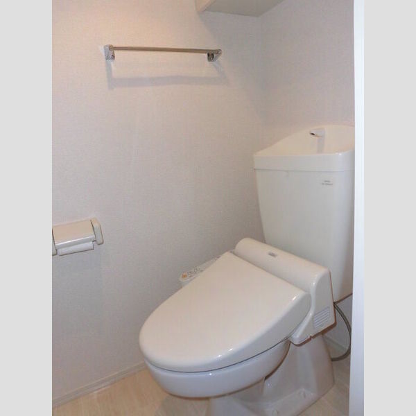 トイレ (トイレ)