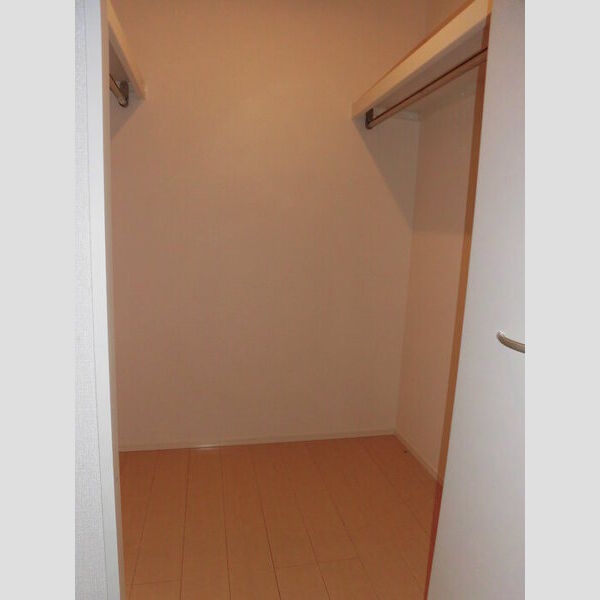 収納 (ウォークインクローゼット)