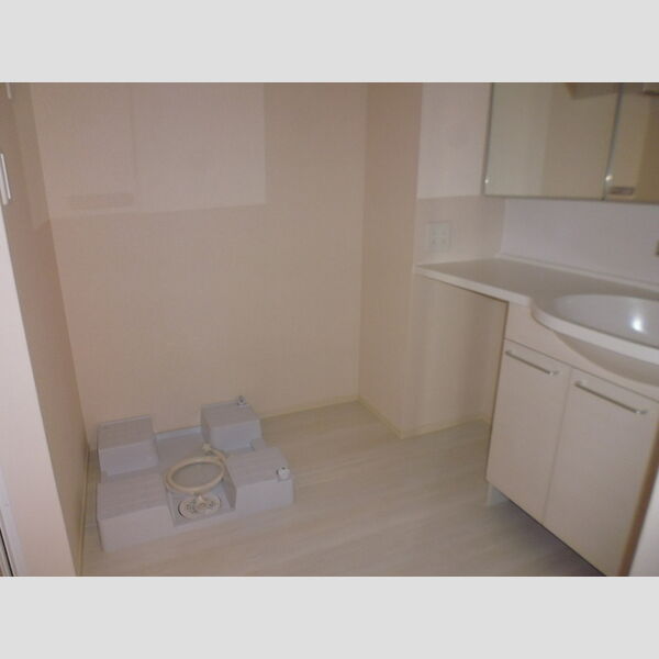 洗面所 (303　洗面所)