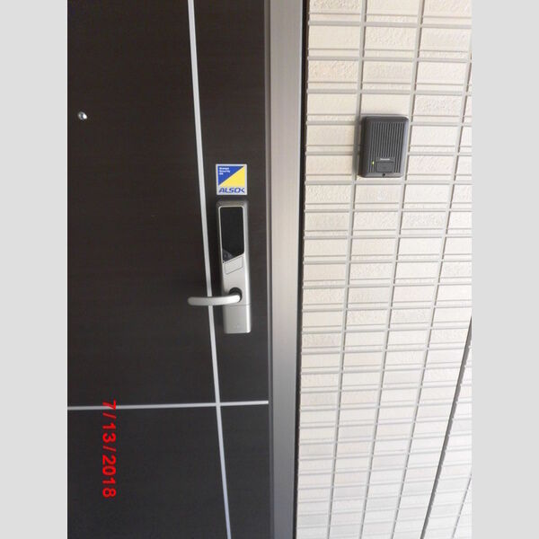 玄関 (301　玄関)