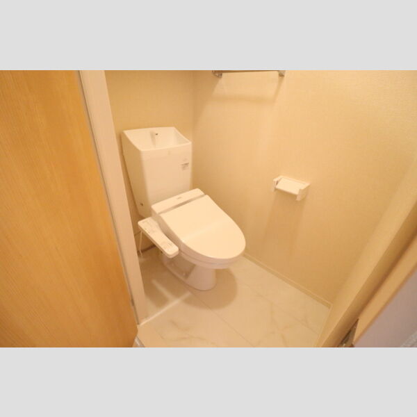 トイレ (202　温水洗浄暖房便座)