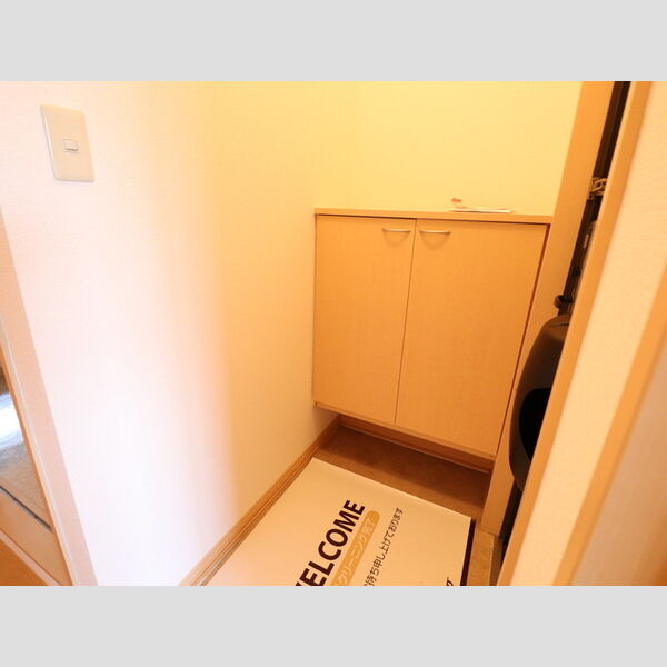 玄関 (203号　玄関)