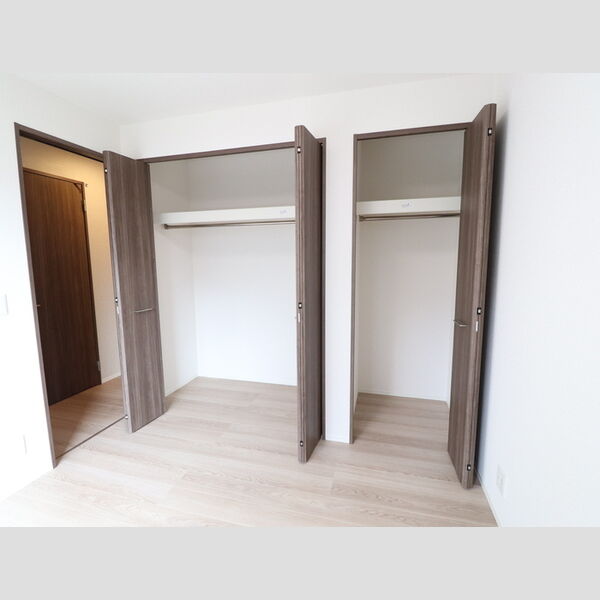 収納 (102 クローゼット)