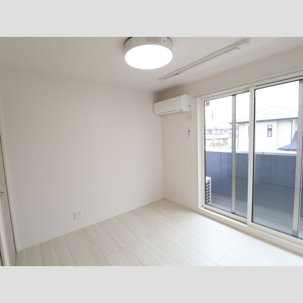 その他 (202　洋室)