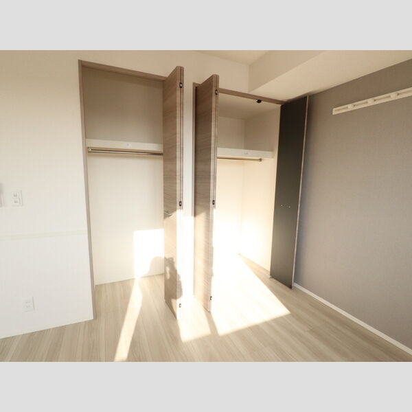 収納 (302　クローゼット)