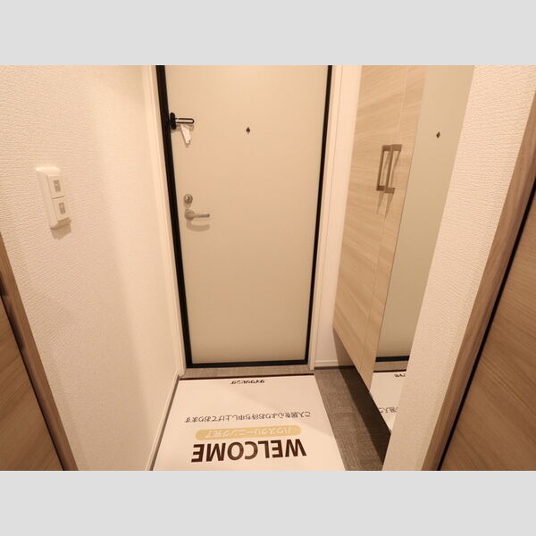 玄関 (303号 玄関)