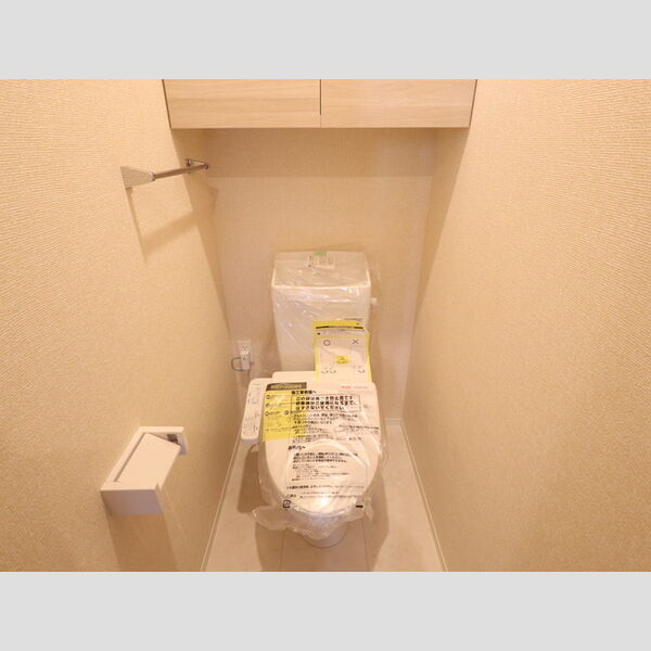 トイレ (301　温水洗浄暖房便座)