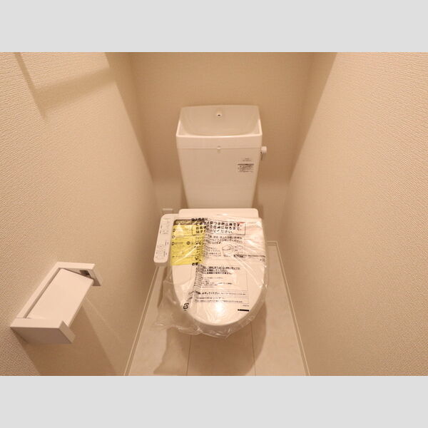 トイレ (105　温水洗浄暖房便座)