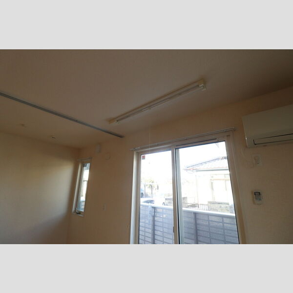 その他 (102　室内物干し)