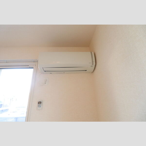 その他 (102　エアコン)