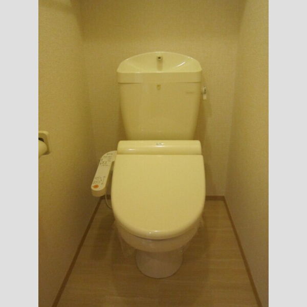 トイレ (102　温水洗浄暖房便座)