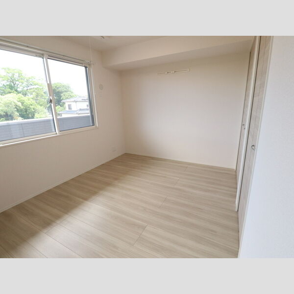 その他 (206　洋室)