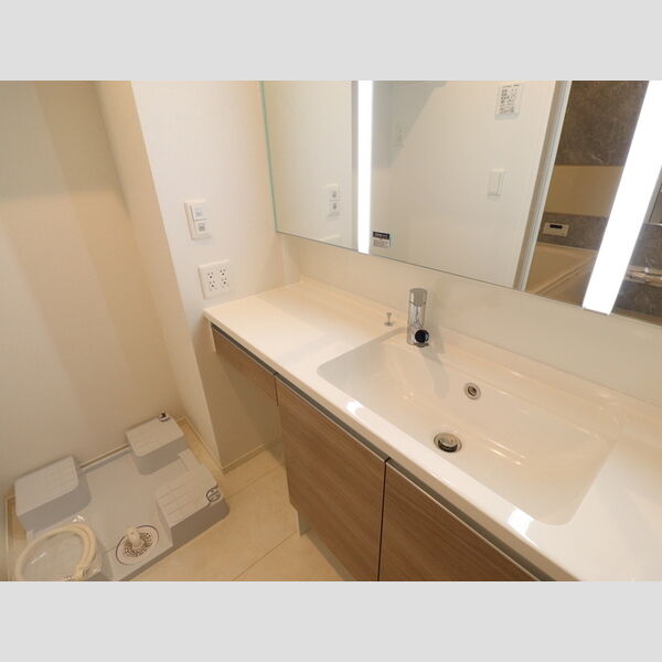 洗面所 (108 洗髪洗面化粧台)