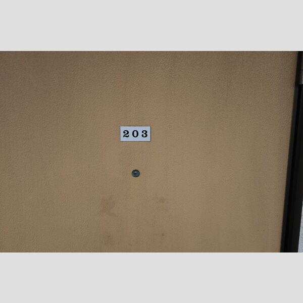 玄関 (302　玄関)