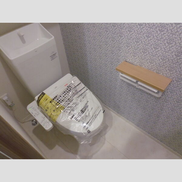 トイレ (温水洗浄暖房便座)