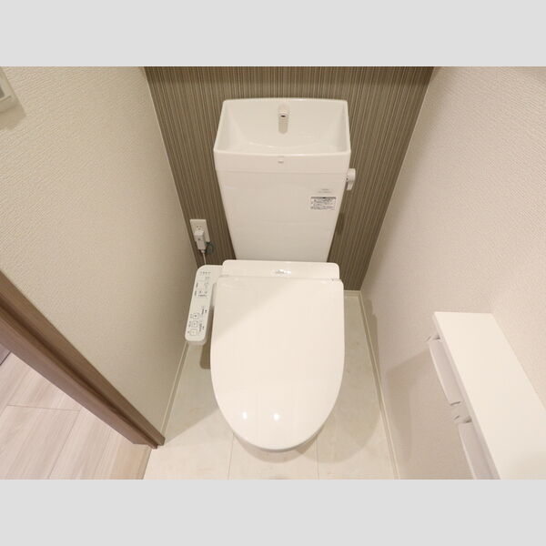 トイレ (温水洗浄暖房便座)