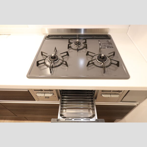 キッチン (3口ガスコンロ)