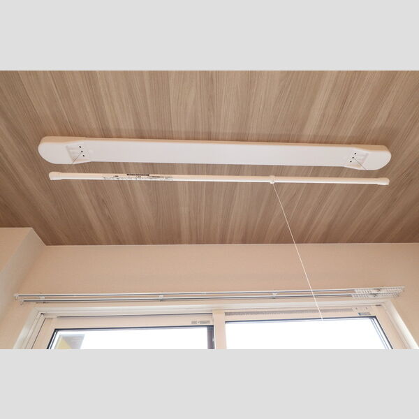 その他 (室内物干し)