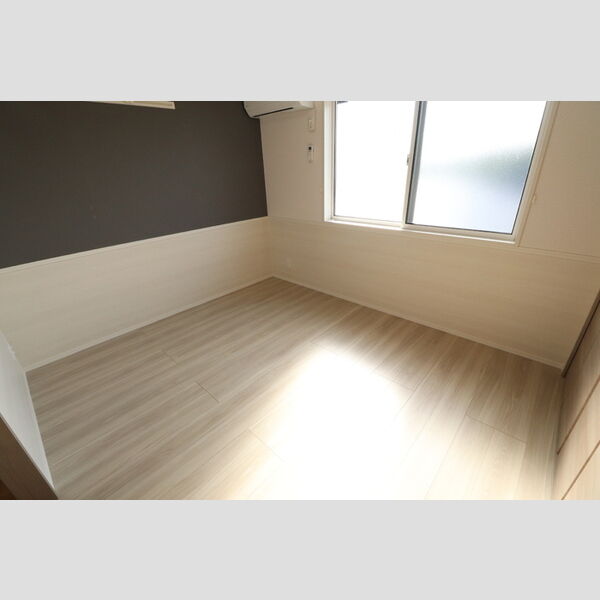 その他 (洋室)