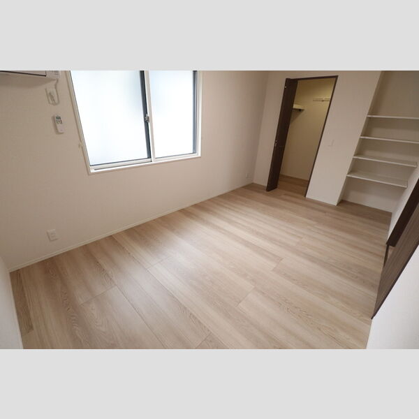 その他 (洋室①)