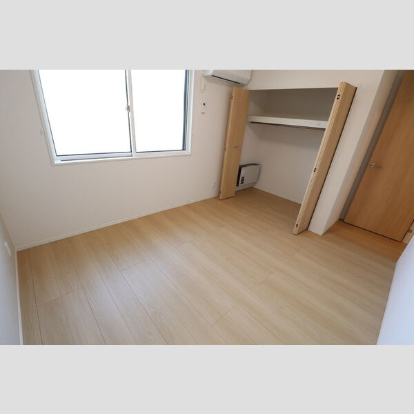 その他 (洋室①)