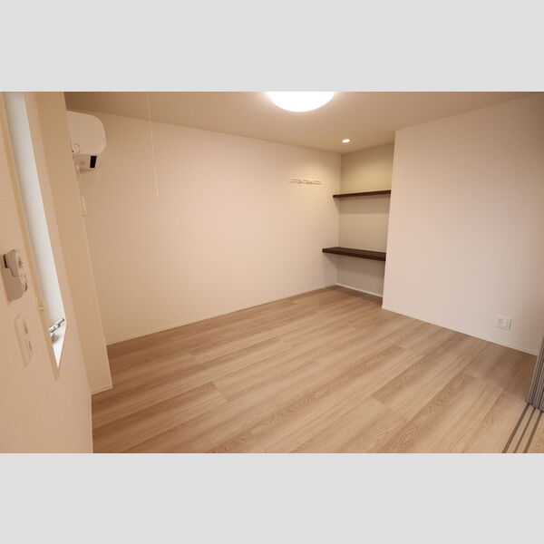 その他 (洋室①)