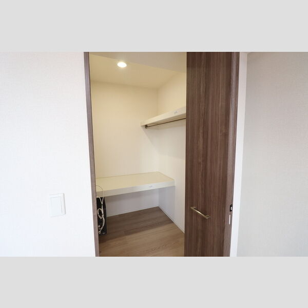 収納 (ウォークインクローゼット)