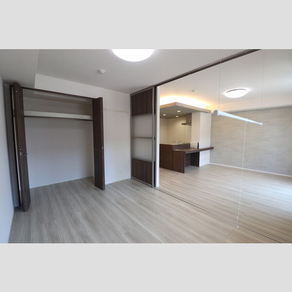 その他 (洋室①)