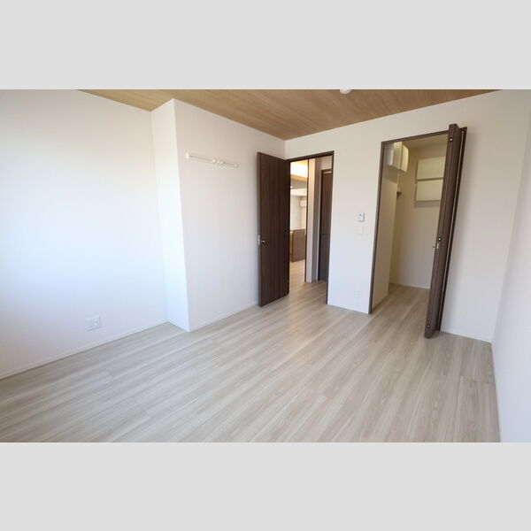 その他 (洋室②)