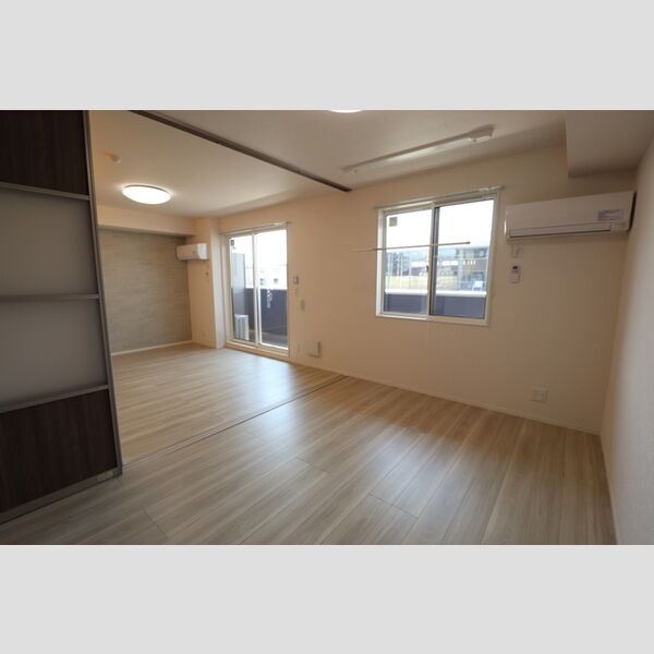 その他 (洋室①)