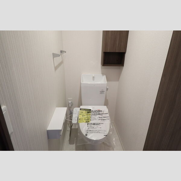 トイレ (温水洗浄暖房便座)