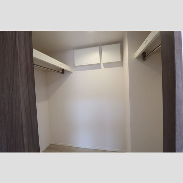 収納 (ウォークインクローゼット)