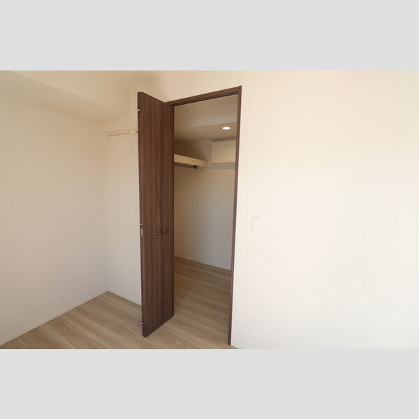 収納 (ウォークインクローゼット)