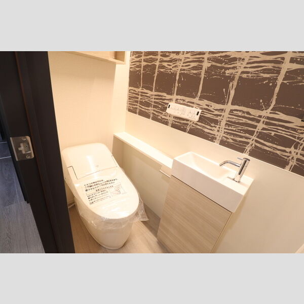 トイレ (温水洗浄暖房便座)