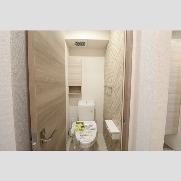 トイレ (温水洗浄暖房便座)